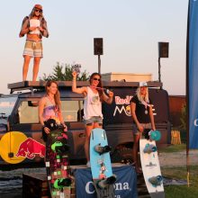 Favoritensiege am Wakepark Planksee: Timo Kapl und Astrid Schabransky gewinnen den ersten Cable Bewerb des Corona Wakeboard Cup 2015