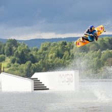 Dominik Gührs (GER) gewinnt den 4-Star Cable Wakeboard World Tourstop auf der Donauinsel.